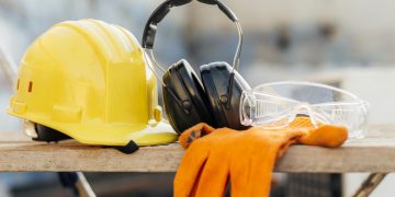 front-view-protective-glasses-with-hard-hat-headphones